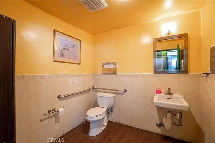 1355 Huntington Drive, Duarte, California 91010