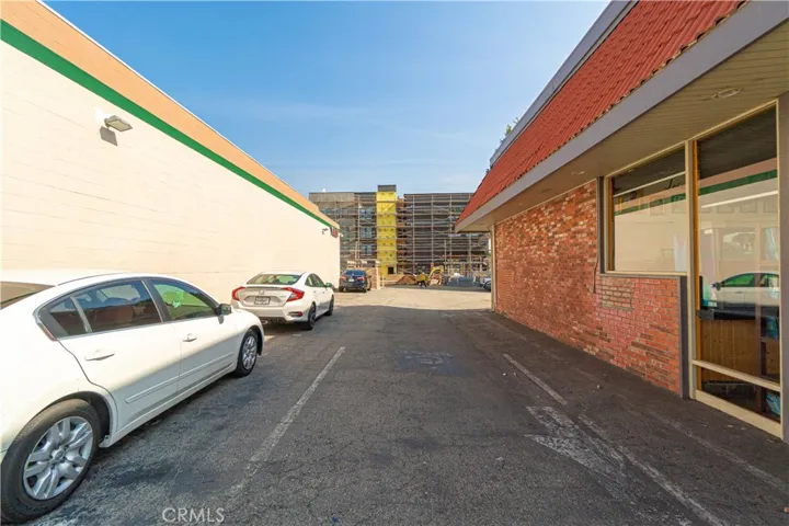 1355 Huntington Drive, Duarte, California 91010