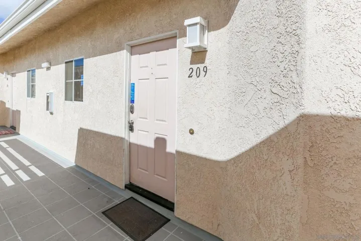 7027 Camino Degrazia 209, San Diego, California 92111