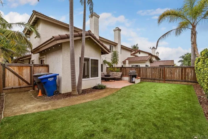 2437 Summerhill Drive, Encinitas, California 92024