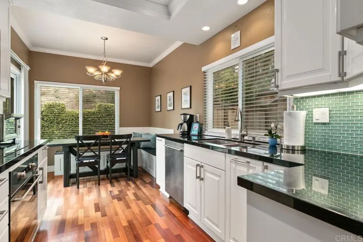 2437 Summerhill Drive, Encinitas, California 92024