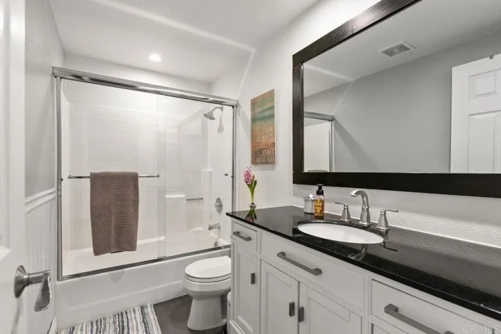 2437 Summerhill Drive, Encinitas, California 92024