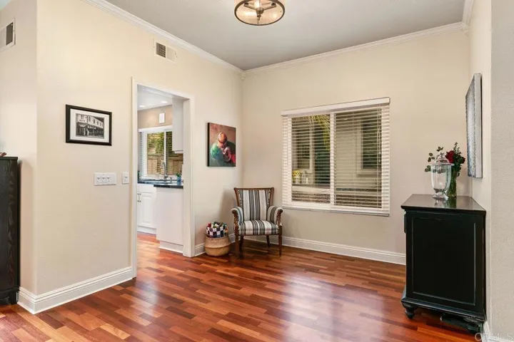 2437 Summerhill Drive, Encinitas, California 92024