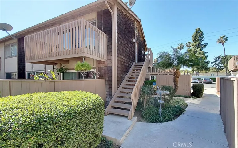 1072 A Cabrillo Park Drive C, Santa Ana, California 92701