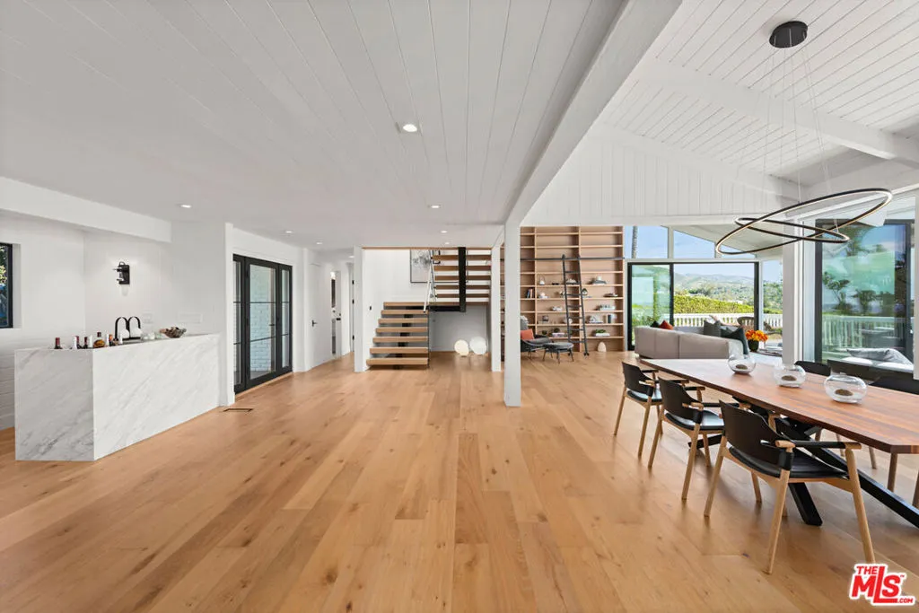gallery-image 5