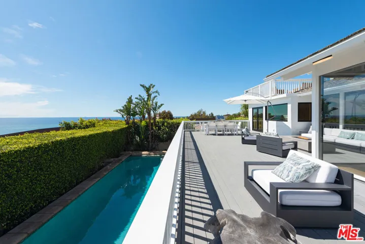 23901 Malibu Knolls Road, Malibu, California 90265, 4 Bedrooms Bedrooms, ,4 BathroomsBathrooms,Residential Lease,For Rent,Malibu Knolls,21687040