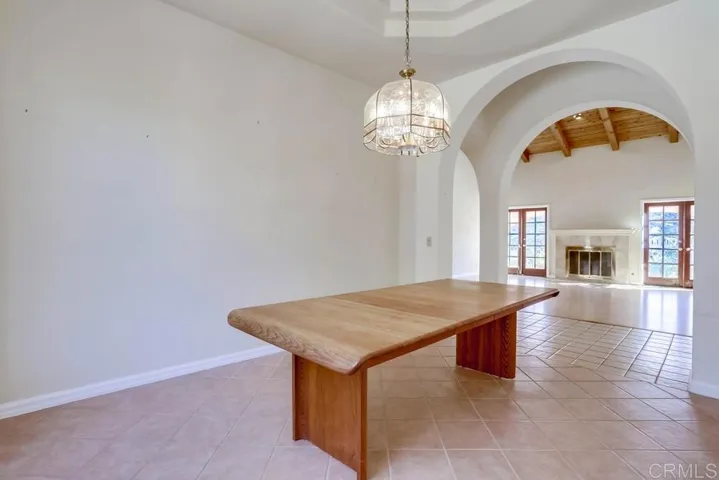2448 Flametree Road, Vista, California 92084
