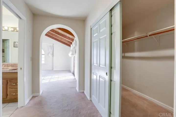 2448 Flametree Road, Vista, California 92084
