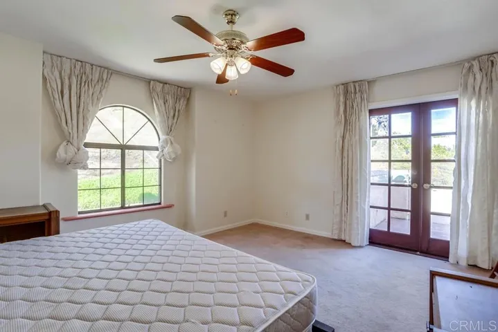 2448 Flametree Road, Vista, California 92084