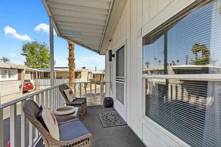 196 Mercury_Courtyard 03-01-21
