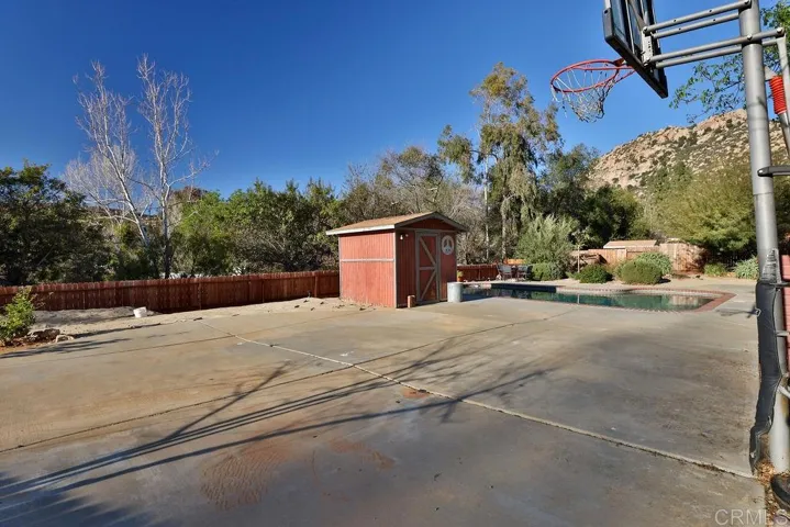 24934 Satusuma Court, Ramona, California 92065
