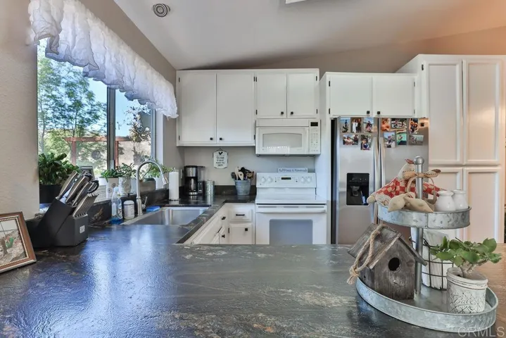 24934 Satusuma Court, Ramona, California 92065