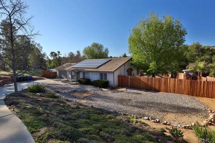 24934 Satusuma Court, Ramona, California 92065