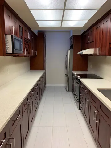 1435 Bellevue Avenue 104, Burlingame, California 94010