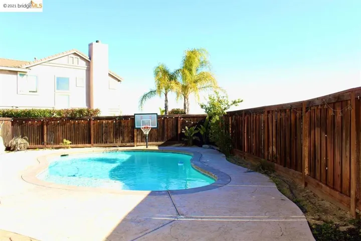 718 Flemish Court, Brentwood, California 94513