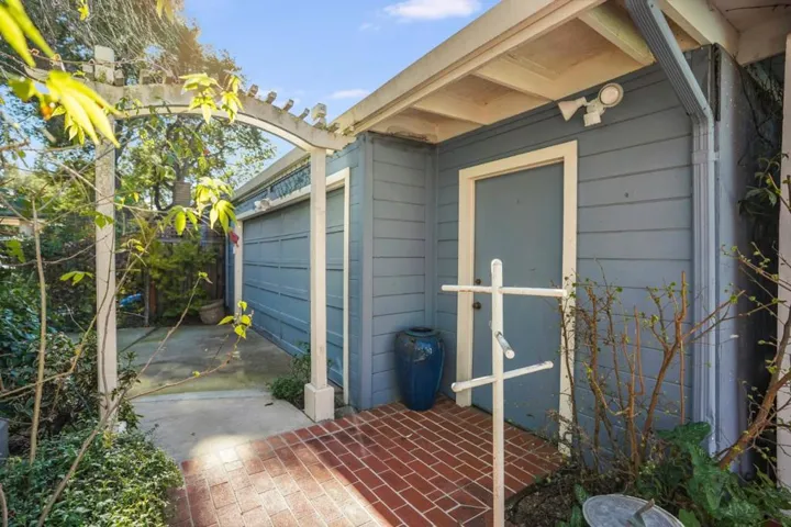 765 University Avenue, Palo Alto, California 94301