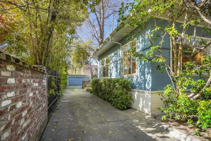 765 University Avenue, Palo Alto, California 94301