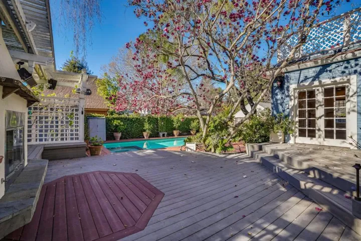 765 University Avenue, Palo Alto, California 94301
