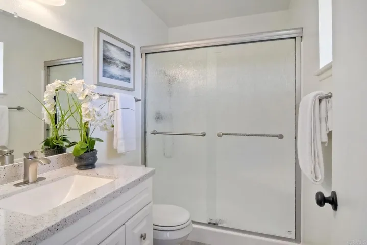 2743 Via Tulipan, Carlsbad, California 92010