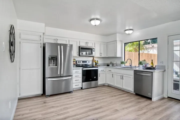 2743 Via Tulipan, Carlsbad, California 92010