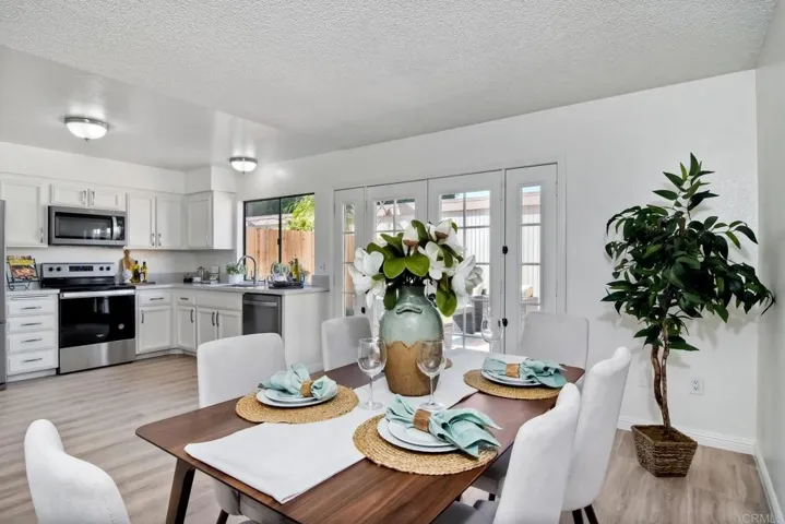 2743 Via Tulipan, Carlsbad, California 92010