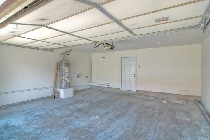2743 Via Tulipan, Carlsbad, California 92010