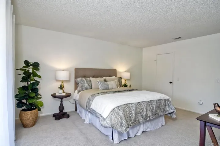 2743 Via Tulipan, Carlsbad, California 92010