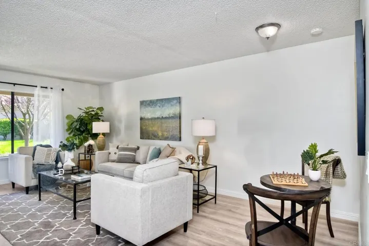 2743 Via Tulipan, Carlsbad, California 92010