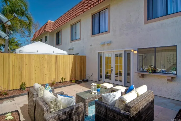 2743 Via Tulipan, Carlsbad, California 92010