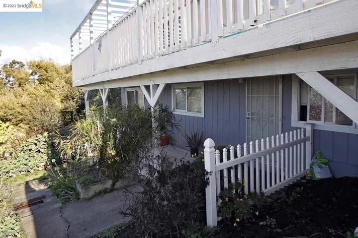 6869 Simson St, Oakland, California 94605