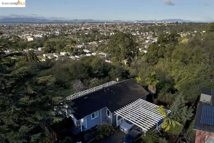 6869 Simson St, Oakland, California 94605