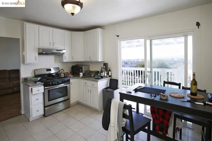 6869 Simson St, Oakland, California 94605
