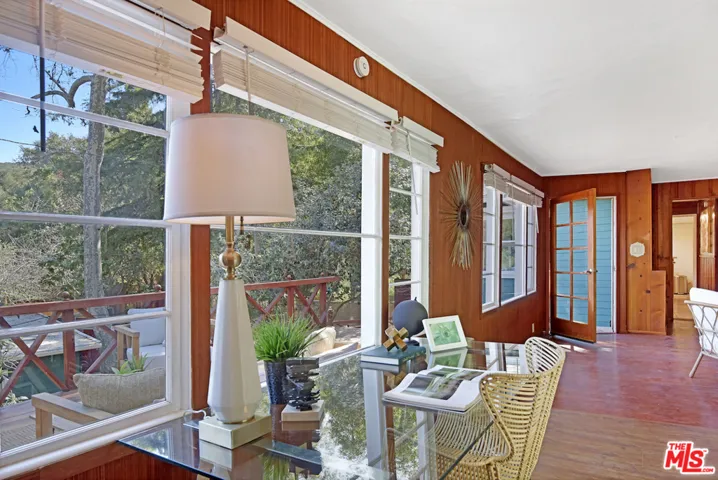19817 Montau Drive, Topanga, California 90290