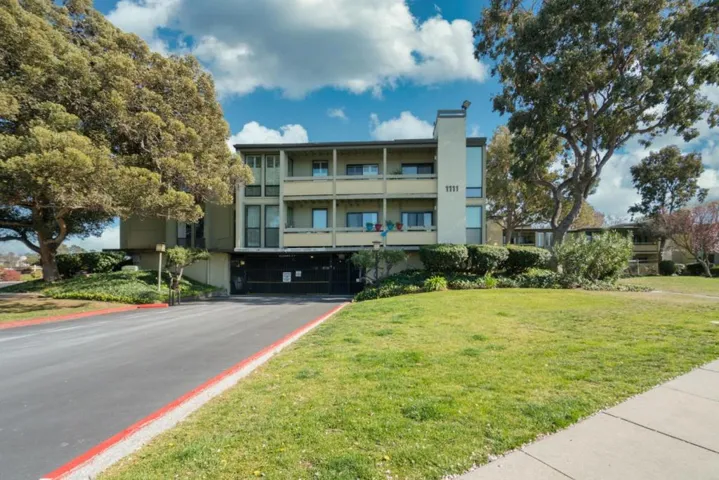1111 Compass Lane 106, Foster City, California 94404