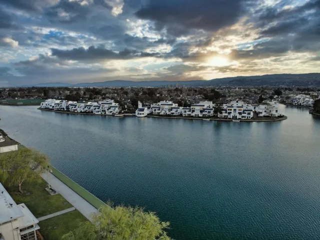1111 Compass Lane 106, Foster City, California 94404