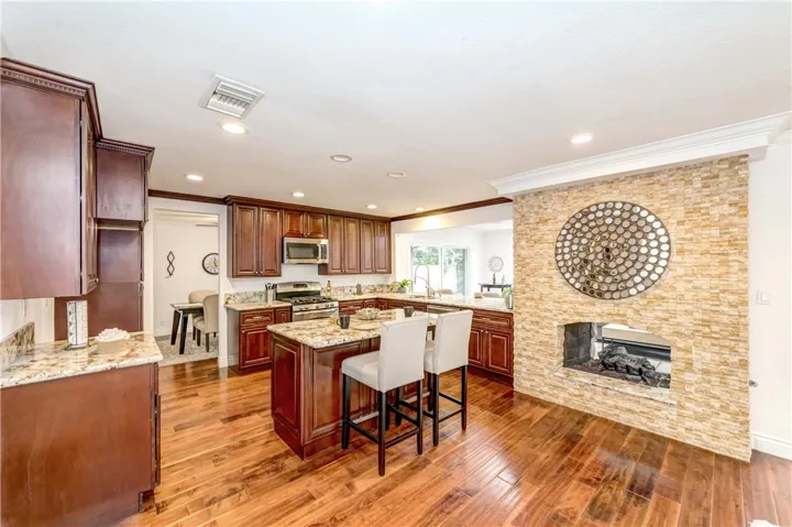 13127 Palm Place, Cerritos, California 90703