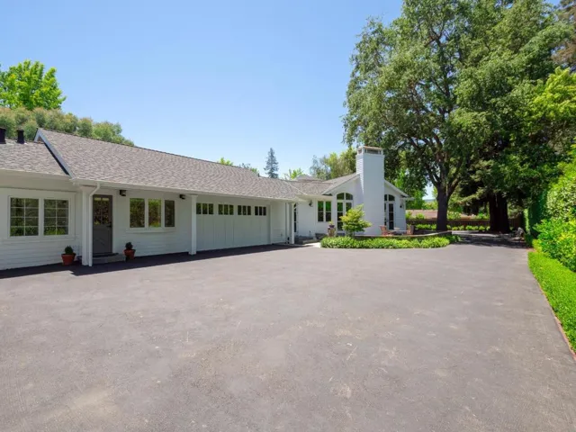 8 Robert South Drive, Menlo Park, California 94025