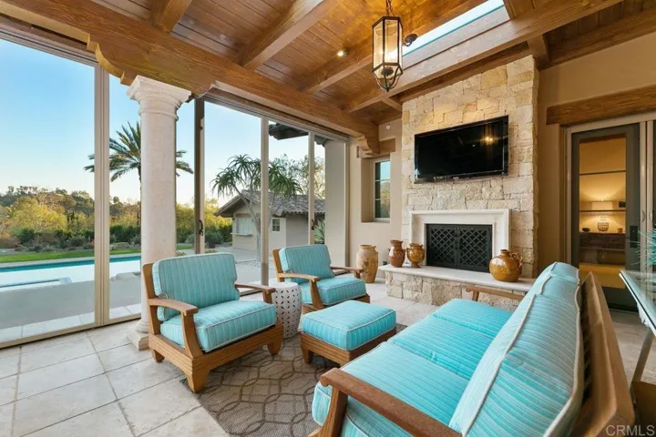 17274 Via Recanto, Rancho Santa Fe, California 92067