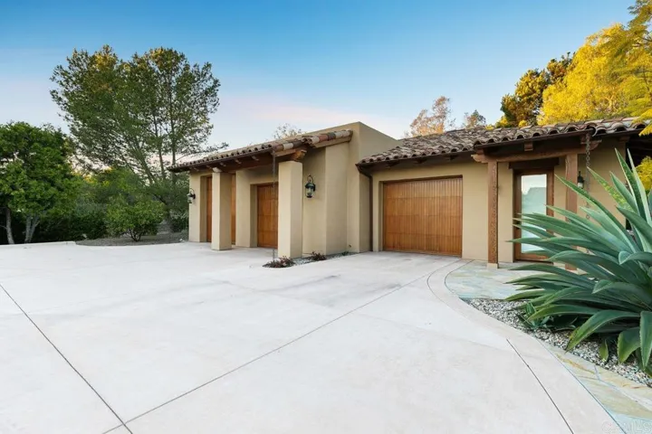 17274 Via Recanto, Rancho Santa Fe, California 92067