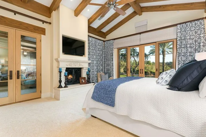 17274 Via Recanto, Rancho Santa Fe, California 92067