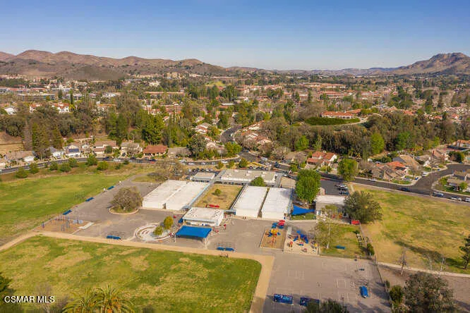 958 Ranch House Rd Westlake-small-035-00