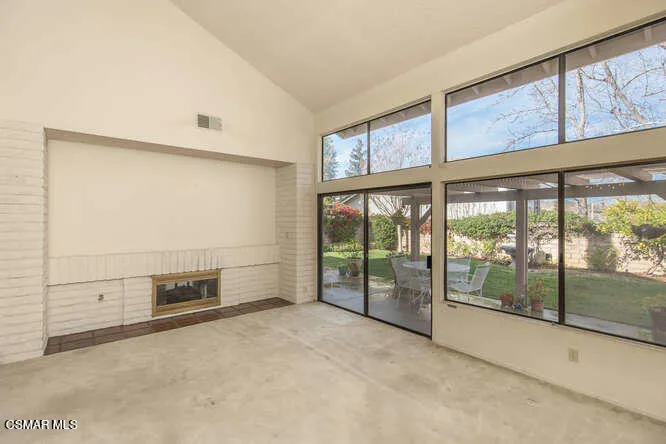 958 Ranch House Rd Westlake-small-010-01
