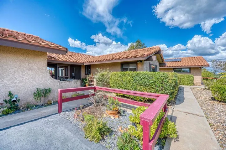 30138 Disney Ln, Vista, California 92084