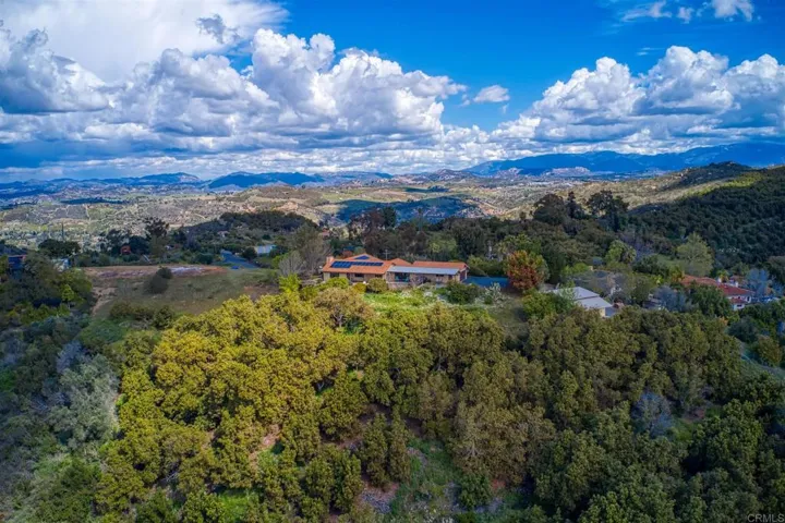 30138 Disney Ln, Vista, California 92084