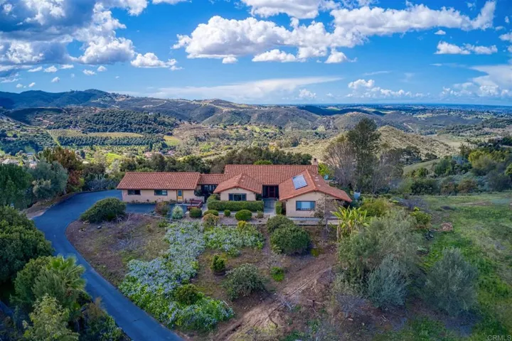 30138 Disney Ln, Vista, California 92084