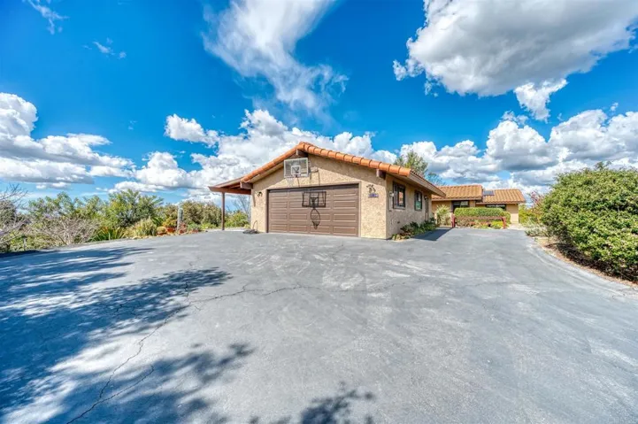 30138 Disney Ln, Vista, California 92084