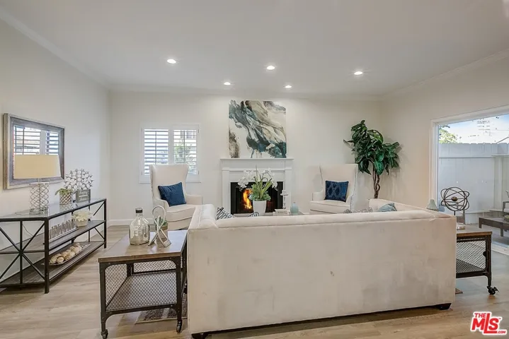 1433 S Beverly Drive, Los Angeles, California 90035