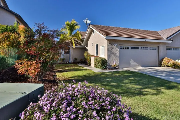 9568 Hiker Hill Road, San Diego, California 92129