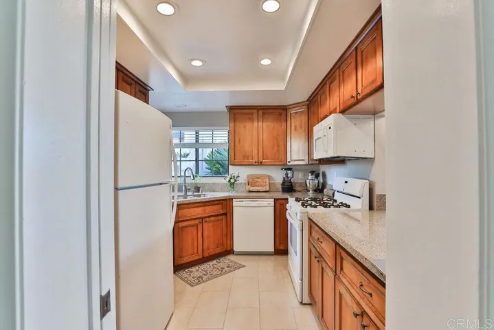 9568 Hiker Hill Road, San Diego, California 92129