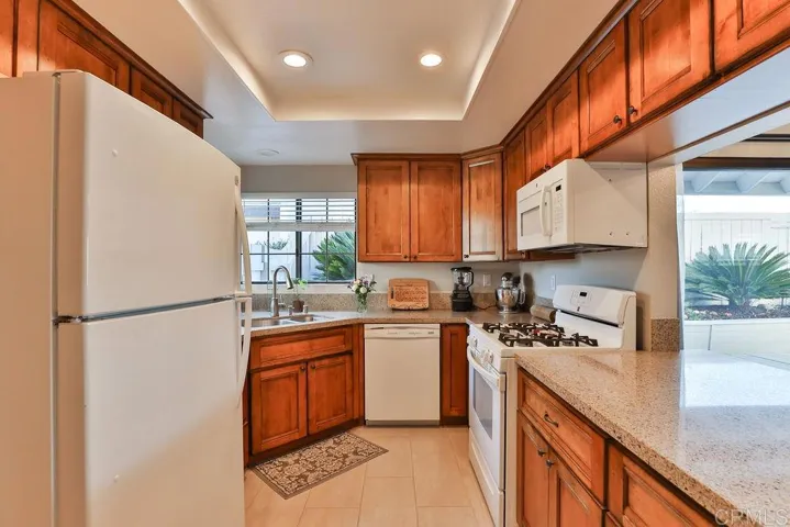 9568 Hiker Hill Road, San Diego, California 92129